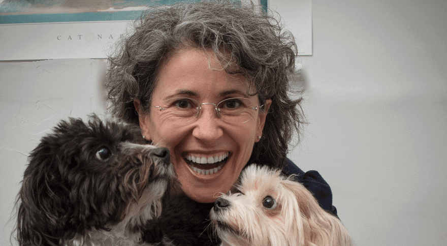 #31 Talking Poop with Dr. Odette Suter